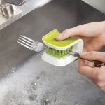 u-shaped-knife-and-cutlery-cleaner-brush-515351.jpg