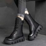 winter-boots-297452.jpg