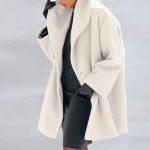 winter-coat-for-ladies-906605.jpg